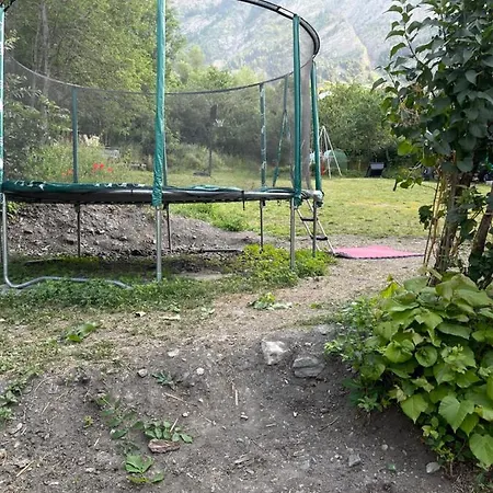 Lägenhet Le Montagnard Bel Avec Jardin Dans Vieille Ferme De Montagne Renovee